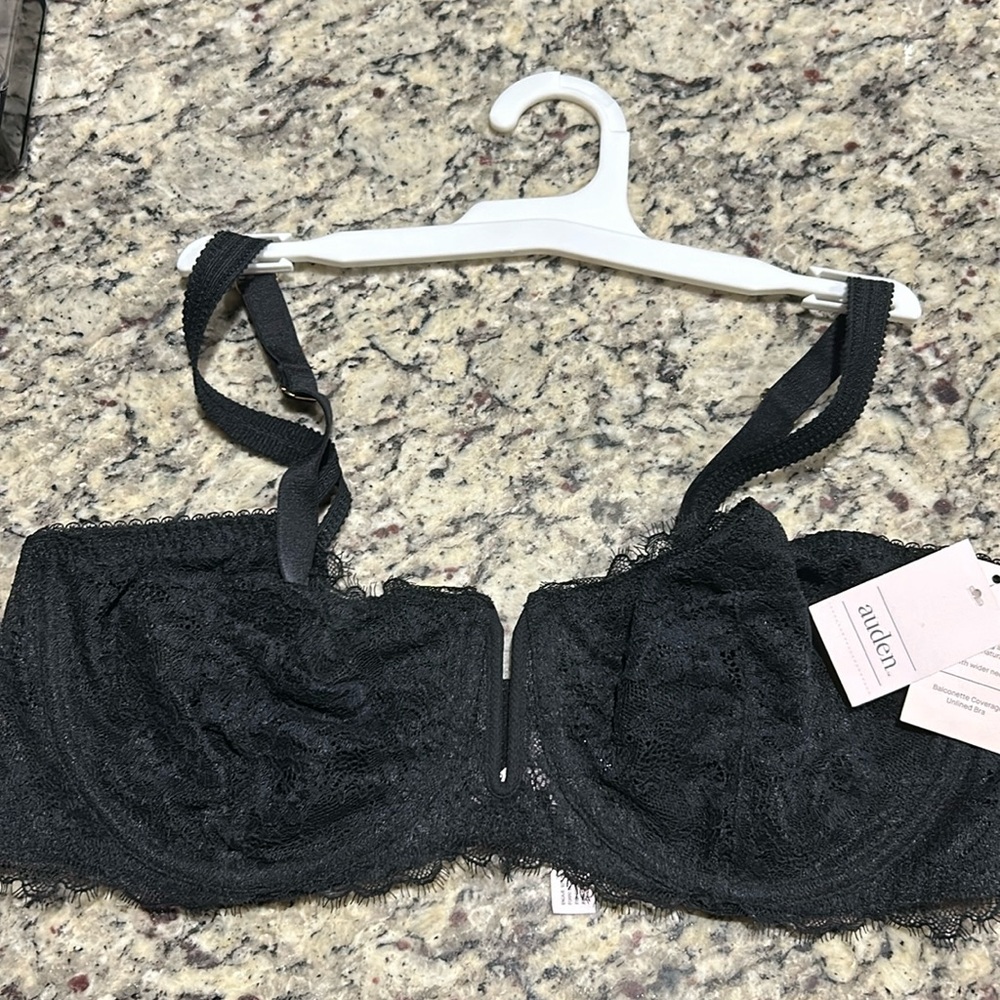 Auden bra